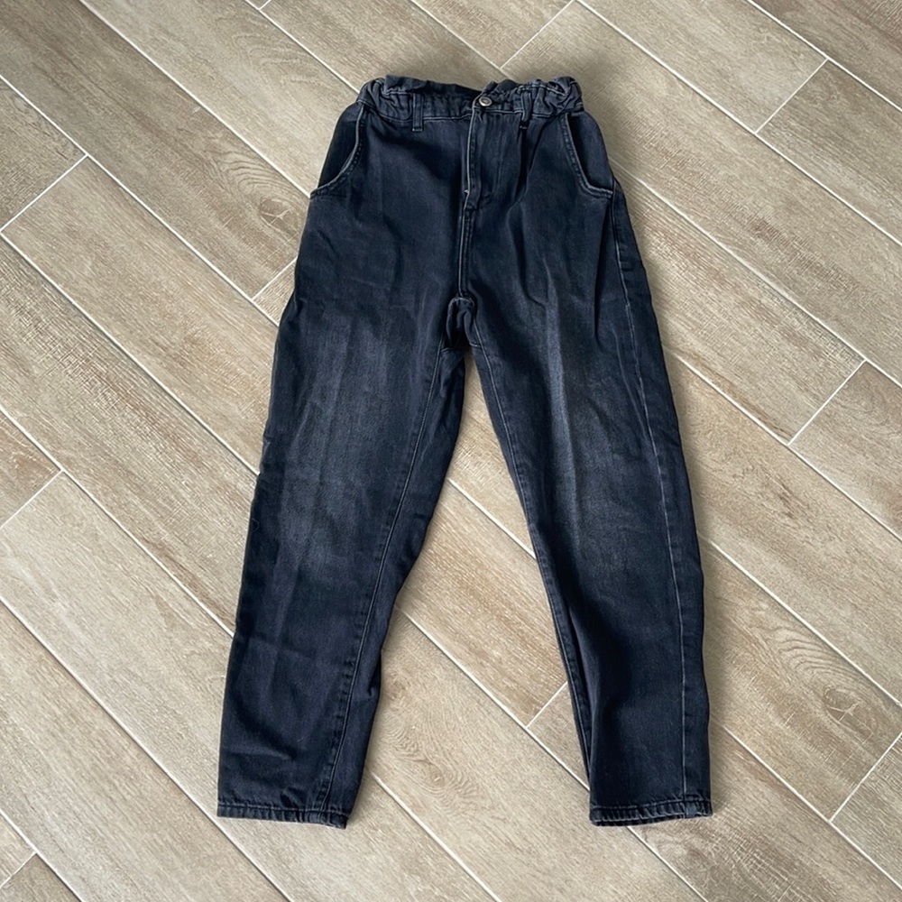Zara paper bag cropped jeans! Washed black! Size 0!